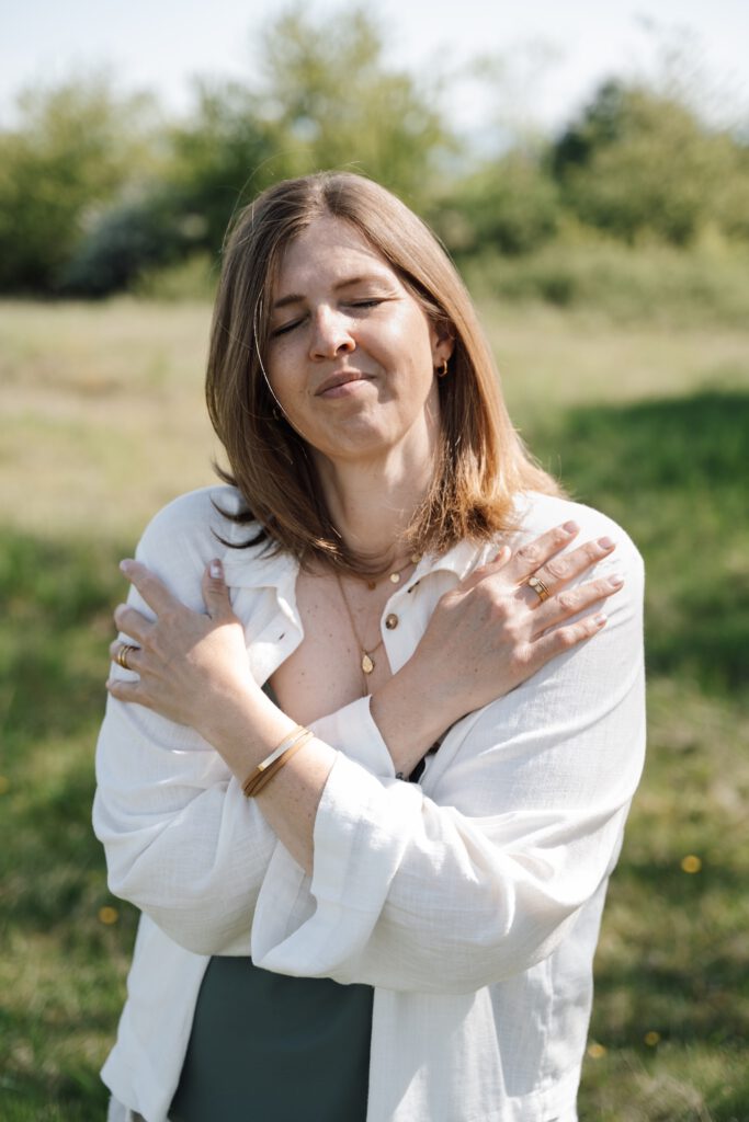 Julia Bierenfeld, Achtsamkeit Kurse Solms, Meditation Solms, Entspannungskurs